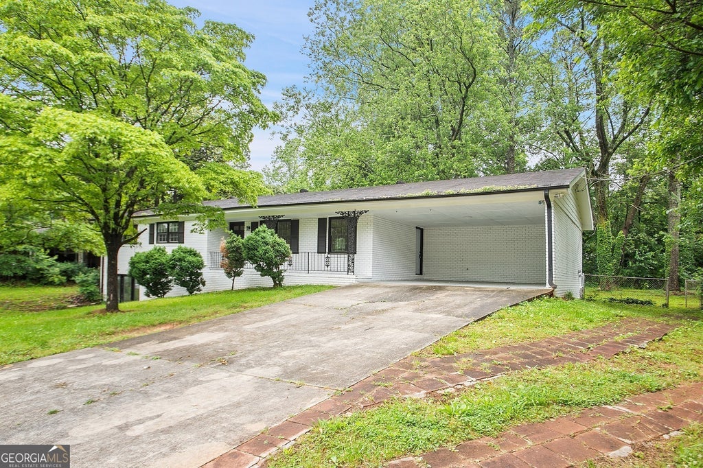 1780 Kinridge Road, Marietta