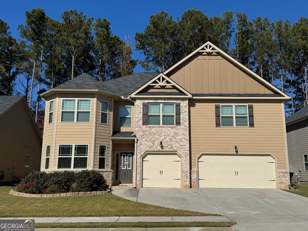 134 Brookview Drive, Newnan