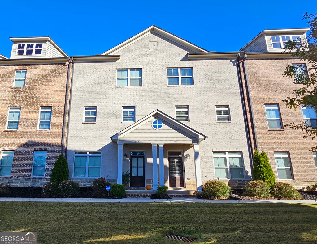 1212 Stone Castle Circle, Smyrna