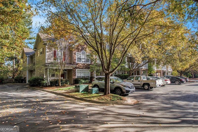 916 Sandringham, Alpharetta