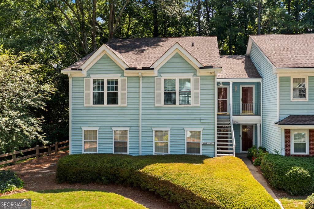 4042 Whitehall Way, Alpharetta
