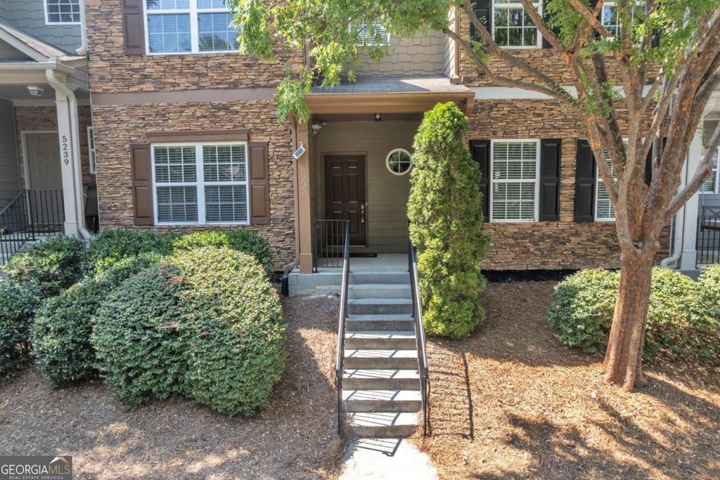 5233 Whiteoak Avenue, Smyrna