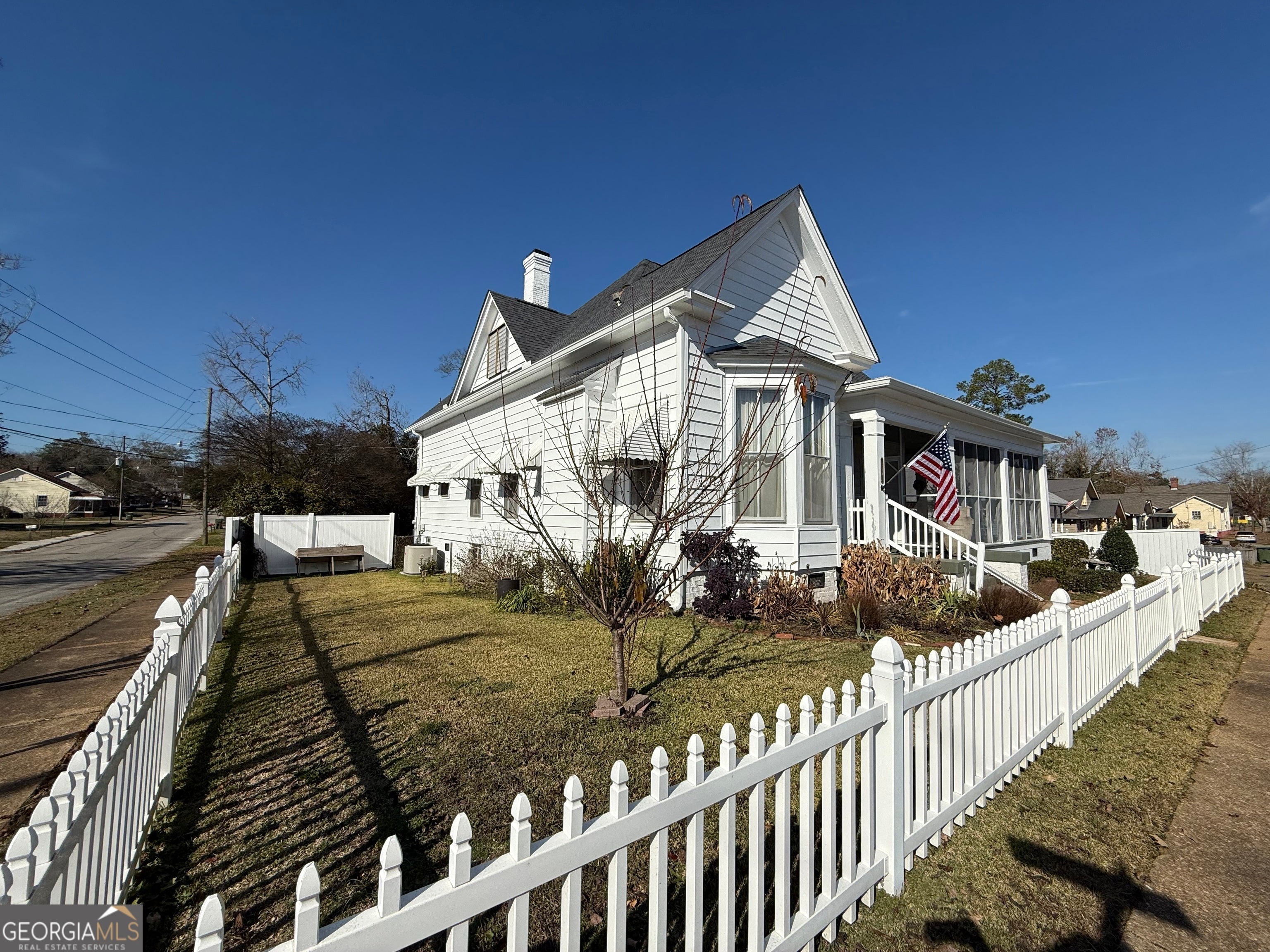 Photo of Listing #10657423