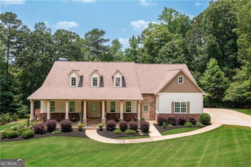 7131 Ridge Road, Hiram