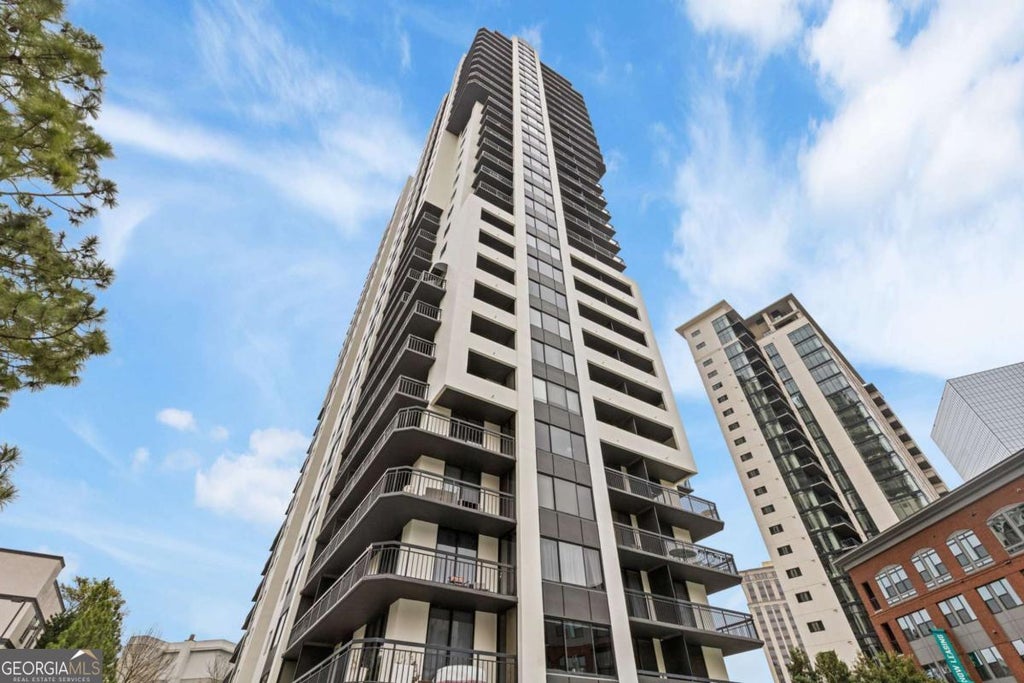 3481 Lakeside Drive 1905, Atlanta