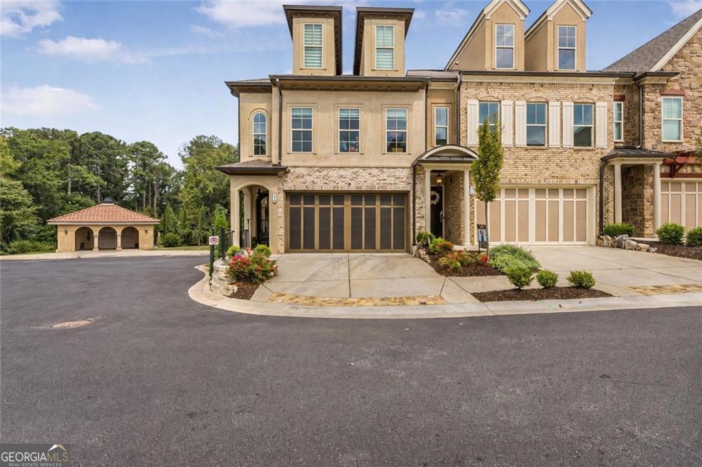 120 Via Roma, Woodstock