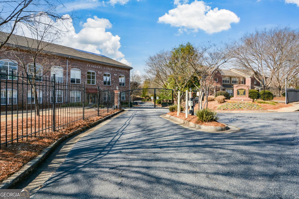 445 N Sessions Street Nw 1102, Marietta