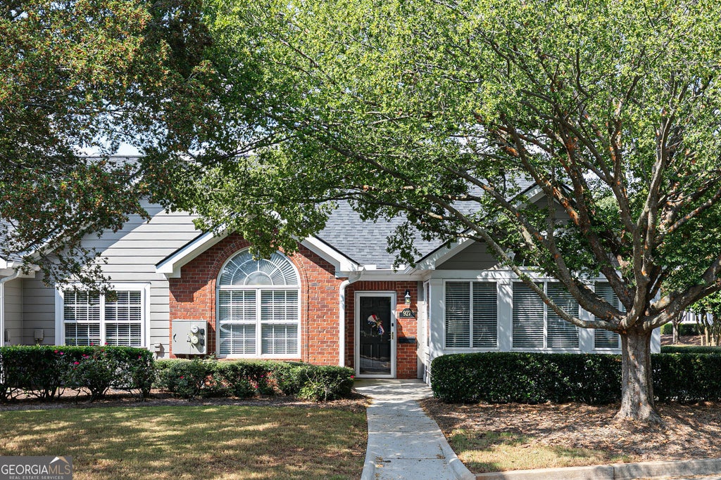 927 Burnt Hickory Circle Nw, Marietta