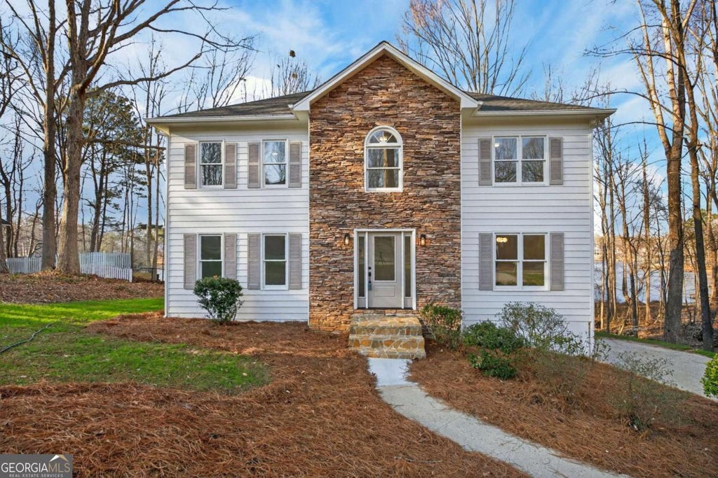 511 Lakeside Drive, Hiram