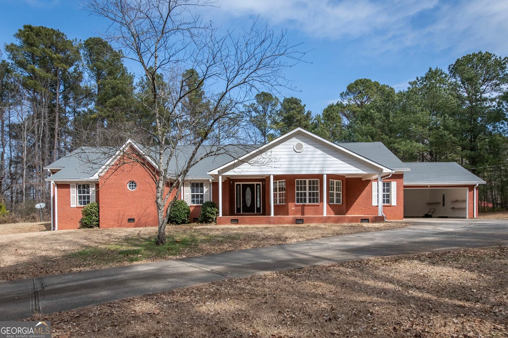 2165 Bakers Bridge Road, Douglasville