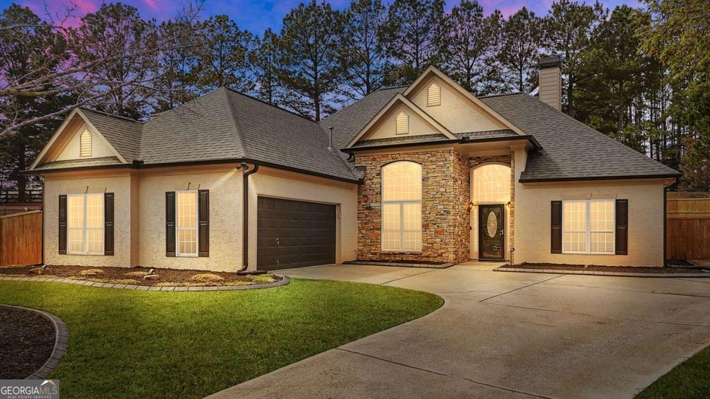 1564 Ember Oaks Circle, Powder Springs