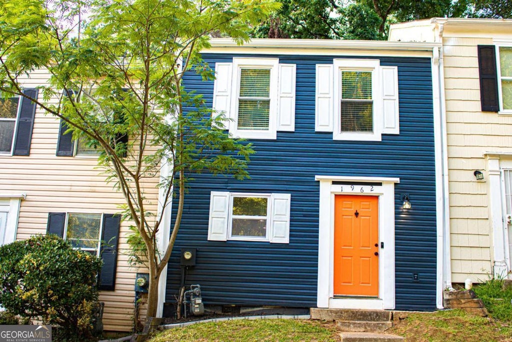 1962 Village Parkway Se, Smyrna