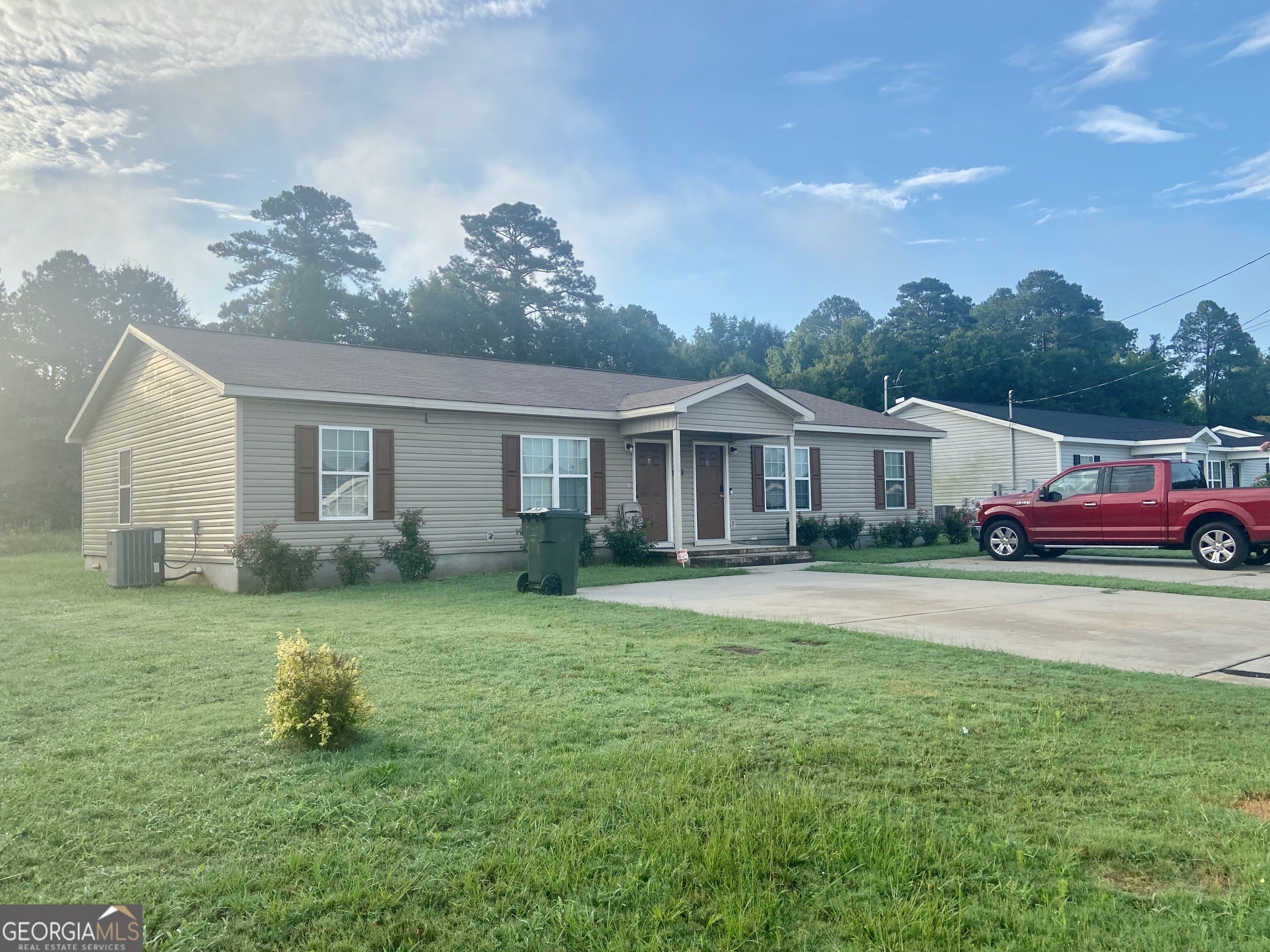 Photo of Listing #10589875