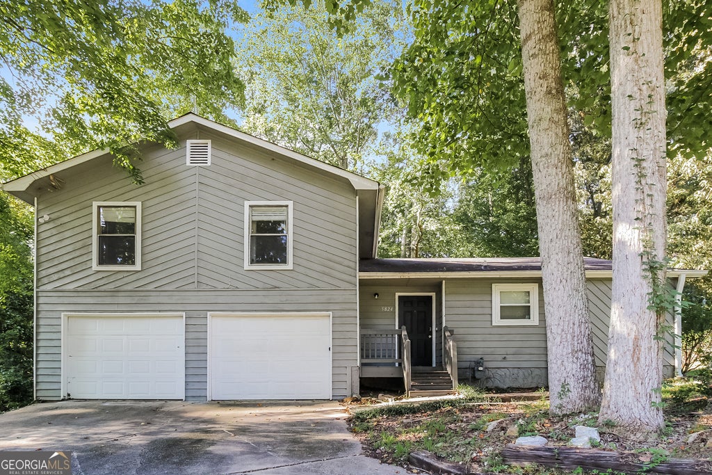 5824 Stonehaven Drive, Kennesaw