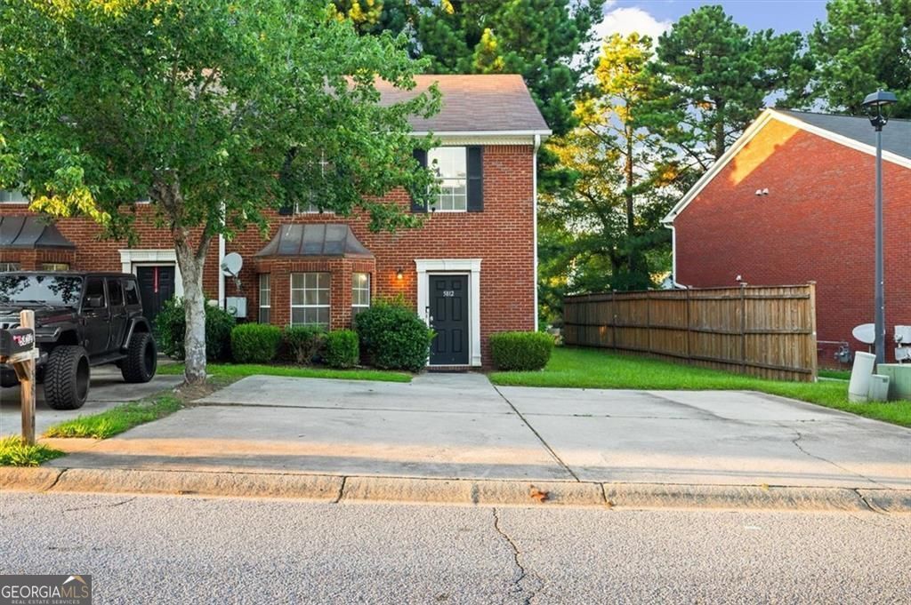 Photo of Listing #10690676