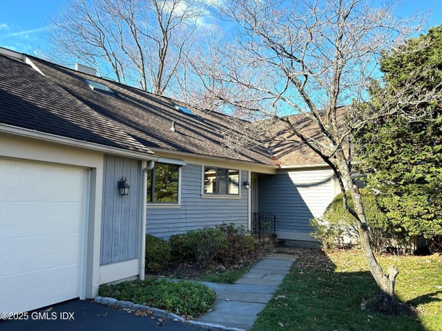 505 W Lyon Farm Drive 505, Greenwich