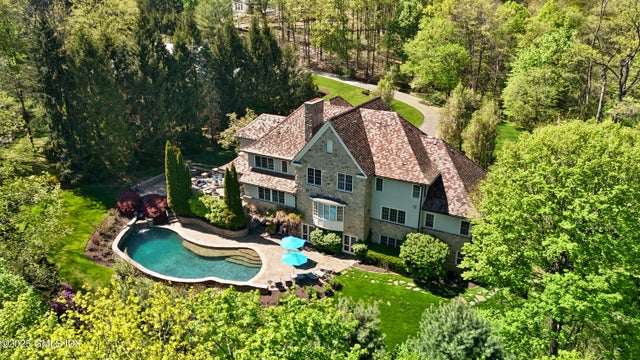 8 Chieftans Road, Greenwich