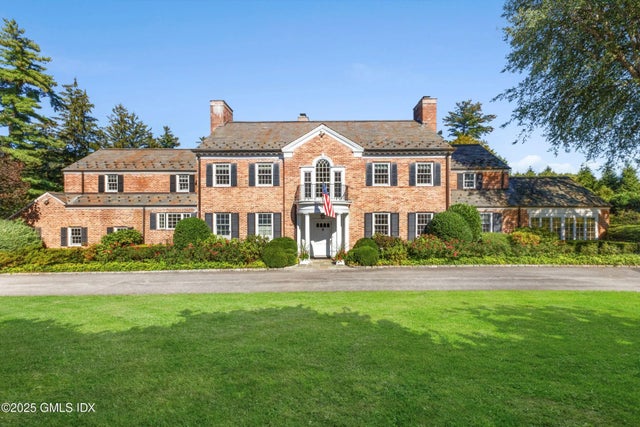 11 Bobolink Lane, Greenwich