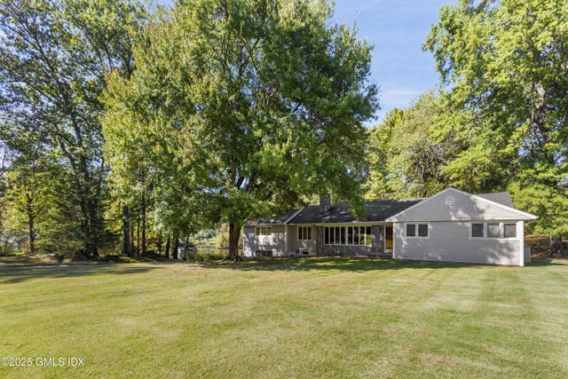 46 Stonehedge Drive South, Greenwich