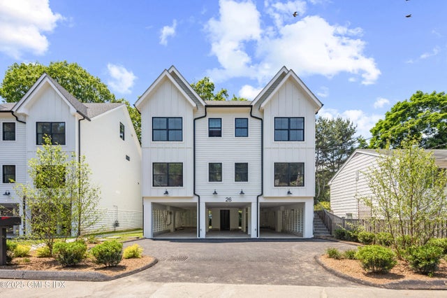 26 Homestead Lane A, Greenwich