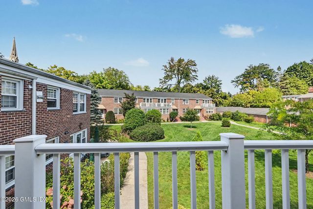 61 Putnam Park 61, Greenwich