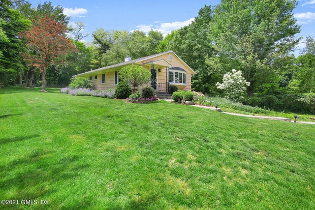 395 Taconic Road, Greenwich