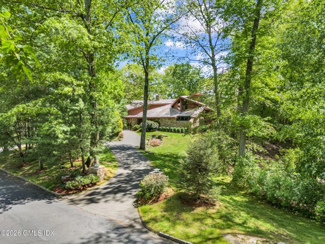 12 Stallion Trail, Greenwich