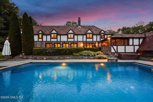 991 Lake Avenue, Greenwich