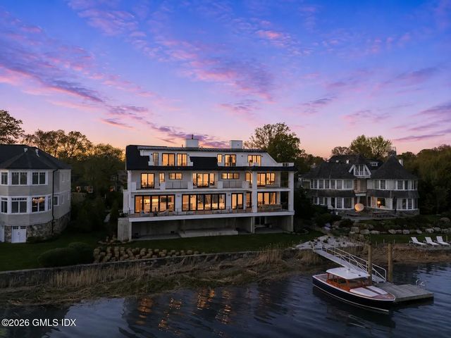 4 Little Cove Lane, Old Greenwich