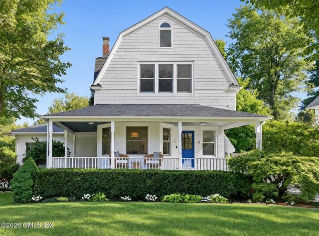 15 Shorelands Place, Old Greenwich