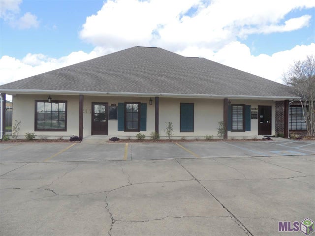 17487 Old Jefferson, Prairieville