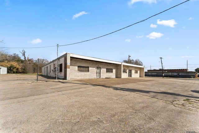 4329 Choctaw Dr, Baton Rouge