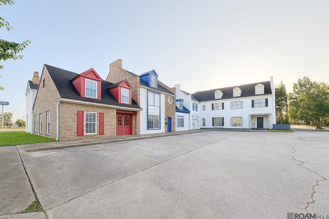 4917-4927 S Sherwood Forest Blvd, Baton Rouge