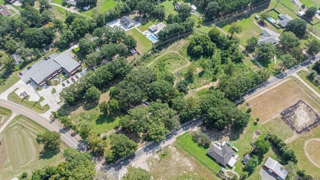 25490 Juban Rd, Denham Springs