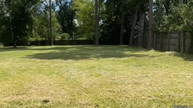 8860 Hill Dr, Baton Rouge