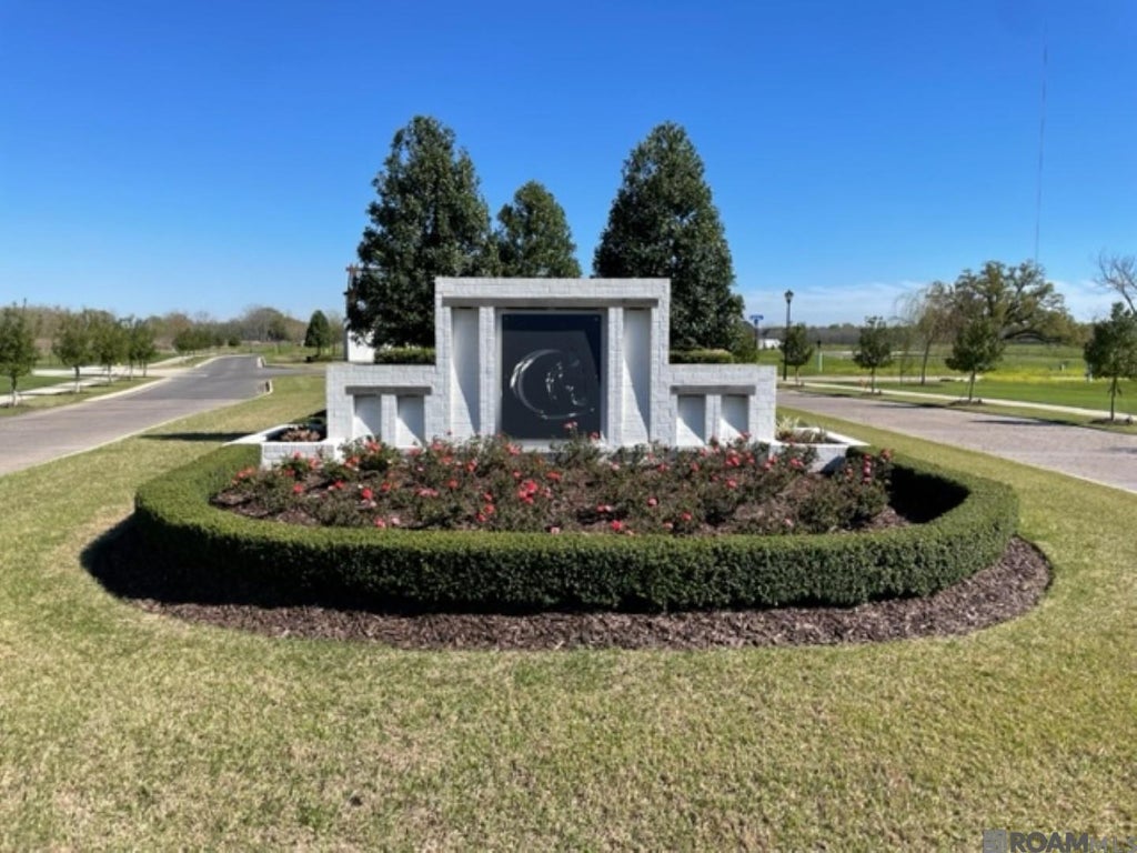6922 Charolais Dr, Baton Rouge