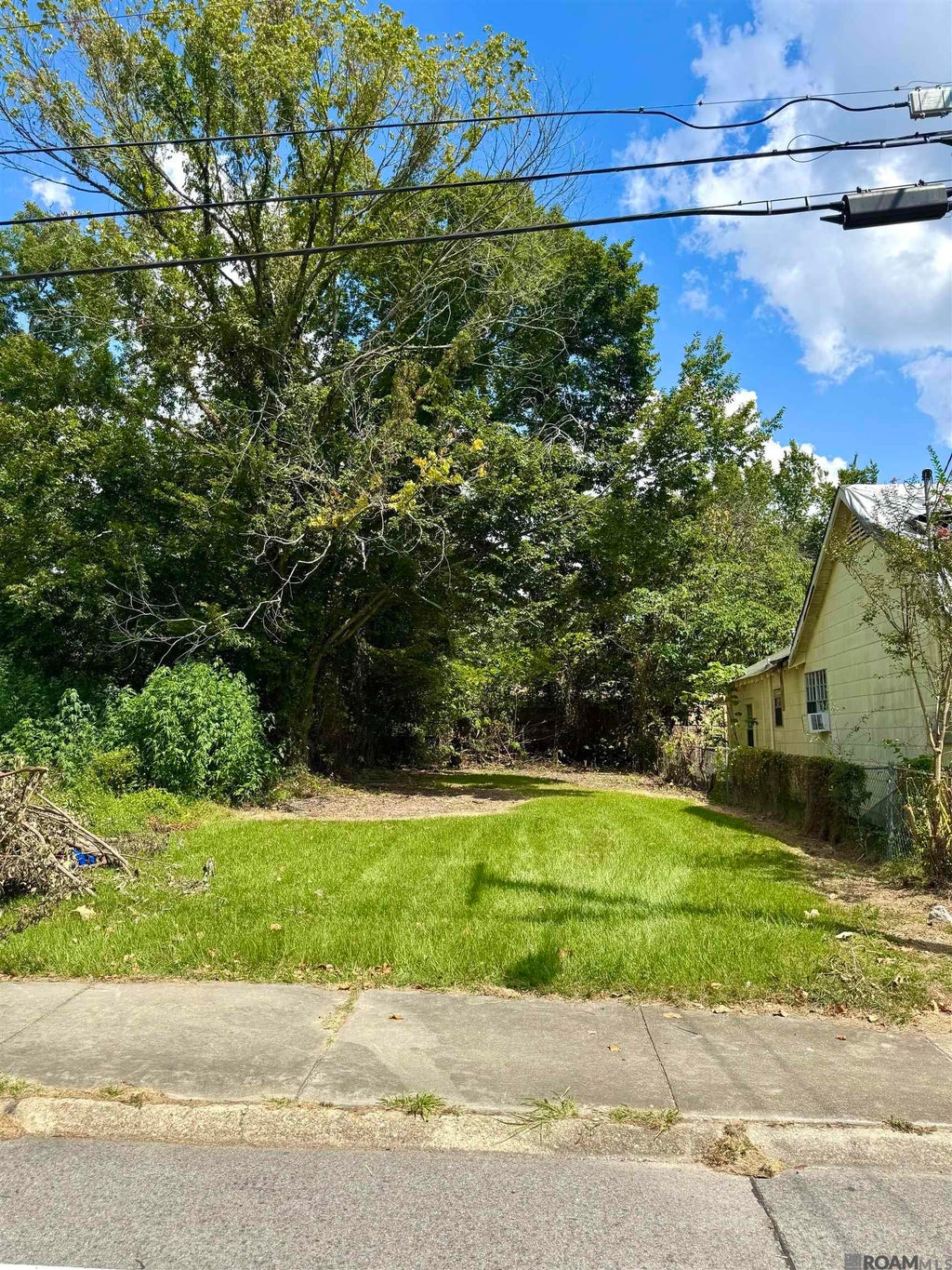 768 N Acadian Thwy, Baton Rouge