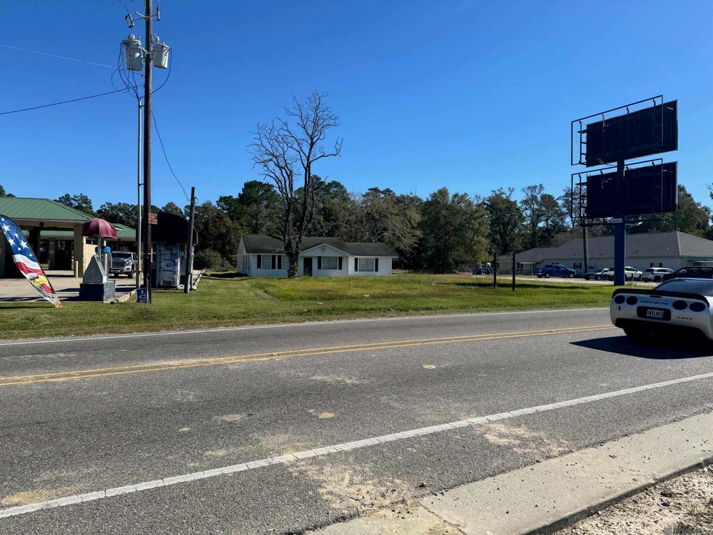 27370 Walker South Rd, Walker