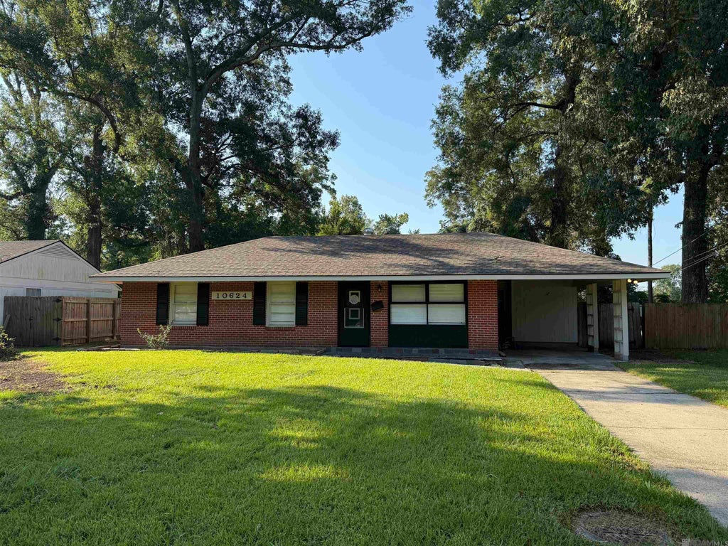 10624 N Harvey Dr, Baton Rouge