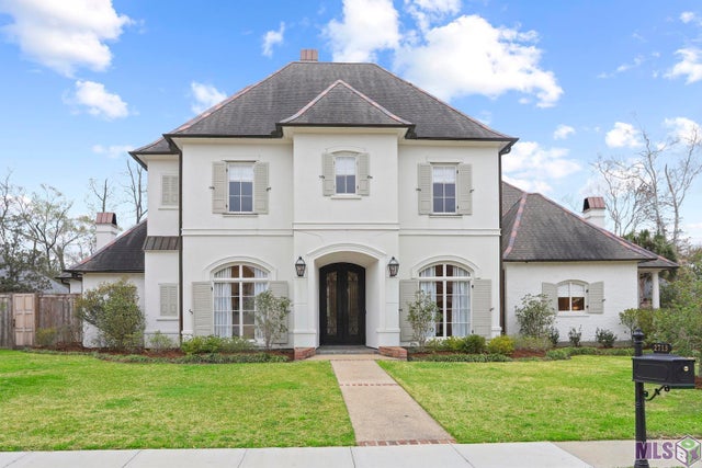 2713 Cedar Lodge Dr, Baton Rouge