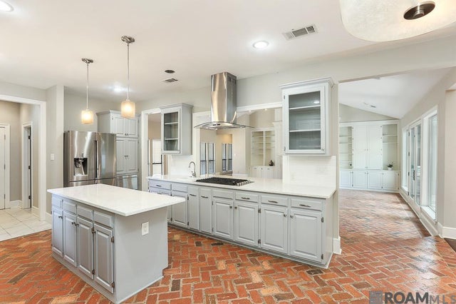 1839 Applewood Rd, Baton Rouge