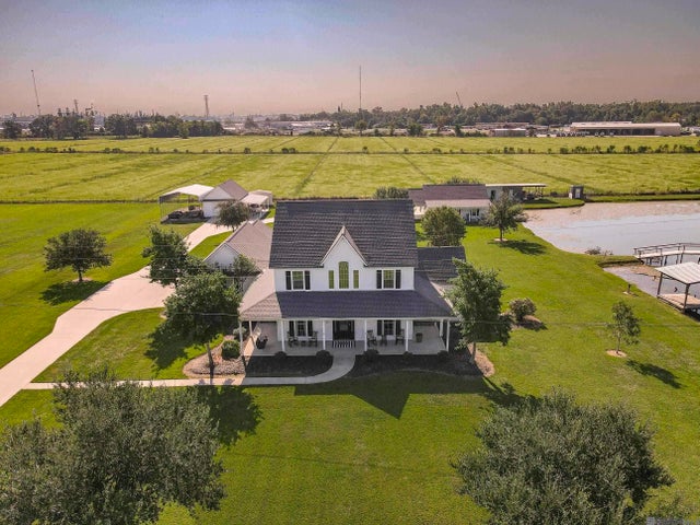 5739 N River Rd, Port Allen