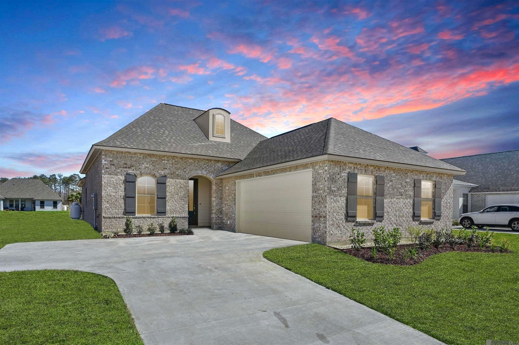 21494 Yellowfin Dr, Springfield