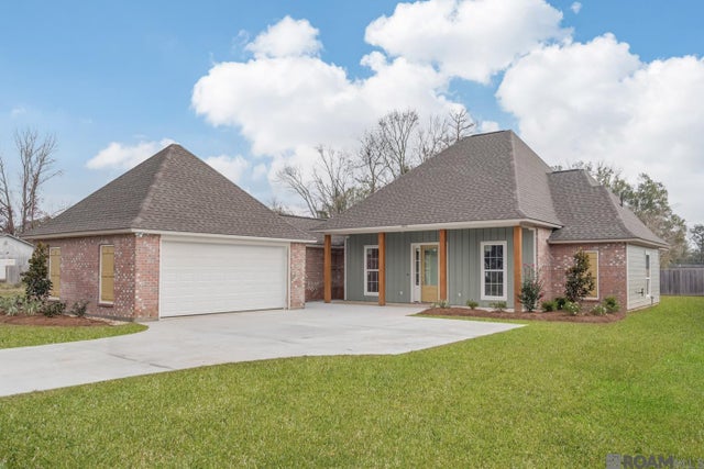 1802 N Linen Rd, Gonzales