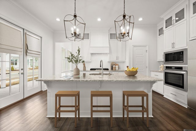 3831 District St, Zachary