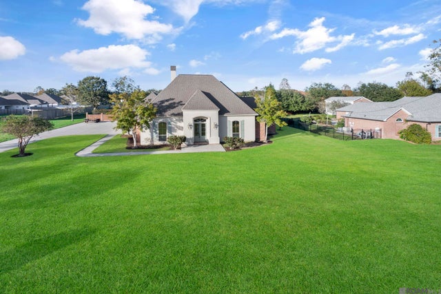 40010 Farm Rd, Gonzales