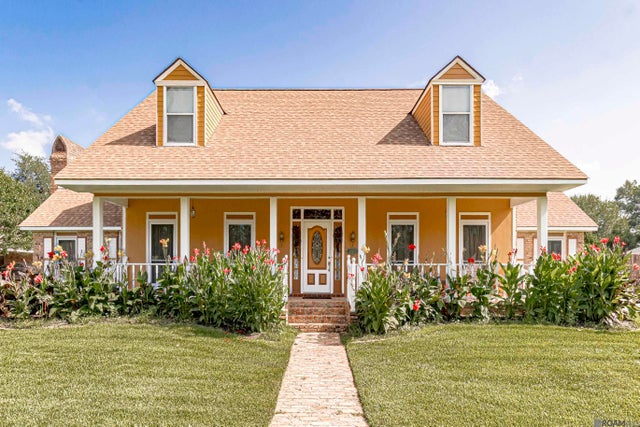 12111 N Lake Sherwood Ave, Baton Rouge