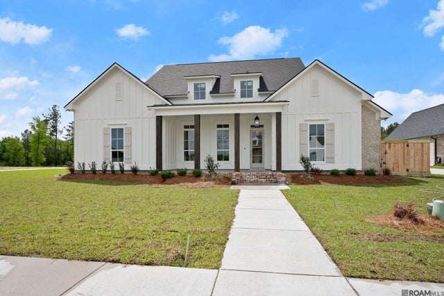 43419 Collyns Cove, Prairieville