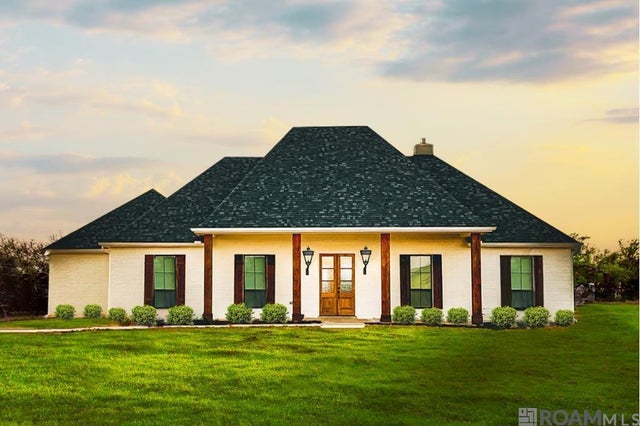 11157 Toria Ln, St Amant