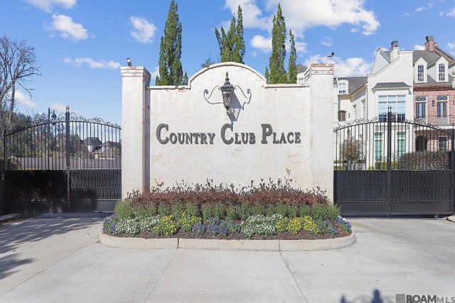 28 Country Club Place, Baton Rouge